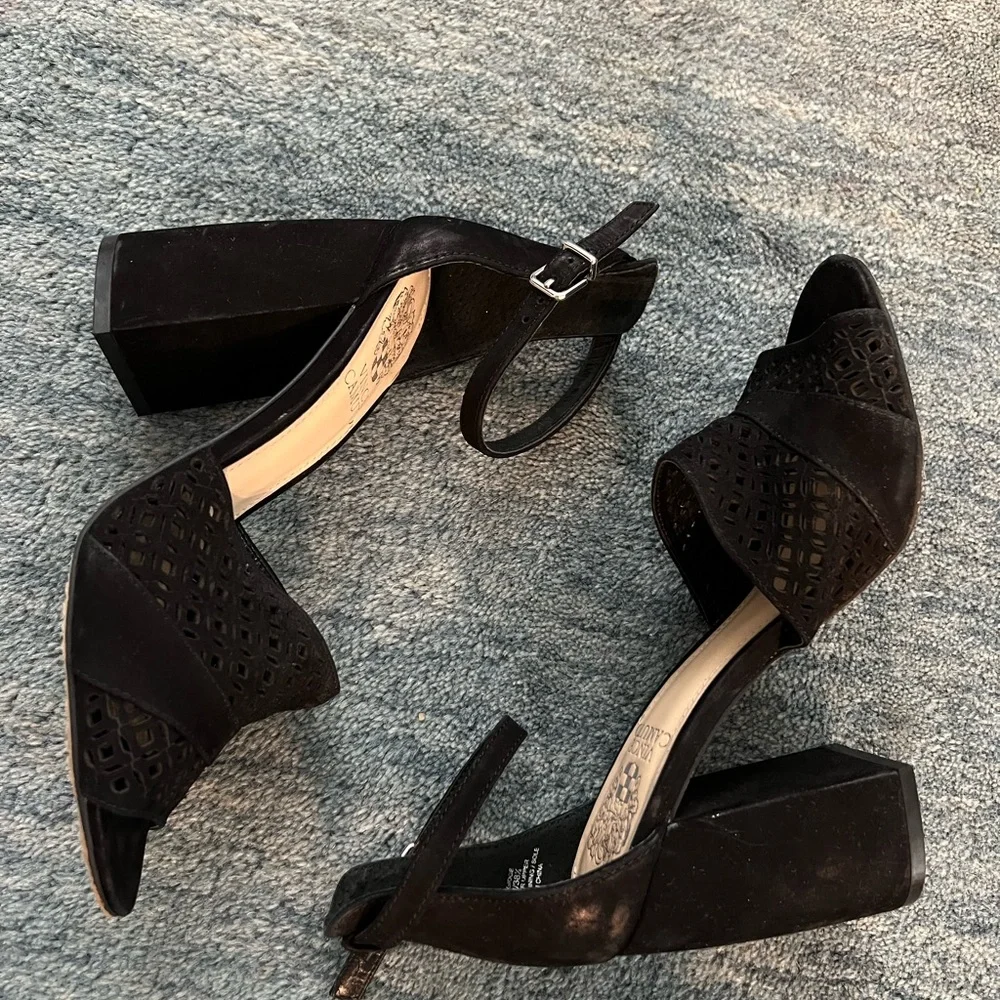Vince Camuto Gidge Black Sandals Size 7.5M - Picture 9 of 12